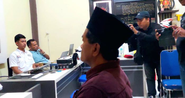 Diantar Istri dan Anak, Salah Satu Pembacok Pegawai SPBU Serahkan Diri ke Polres Sampang