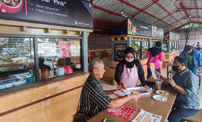 SIG Fasilitasi Tempat di Pujasera Wisma A Yani Gresik untuk 5 Remaja Penyandang Disabilitas SIG Fasilitasi Tempat di Pujasera Wisma A Yani Gresik untuk 5 Remaja Penyandang Disabilitas