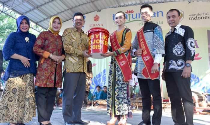 Jelang Grand Final Gus dan Yuk 2019, 15 Finalis Diarak ke Waduk Tanjungan Mojokerto