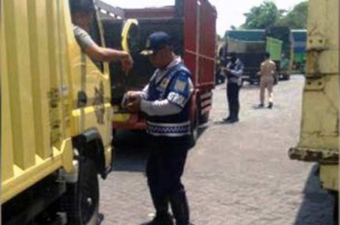 Operasi Kestib di Beji Pasuruan, Pelanggar Langsung Disidang Operasi Kestib di Beji Pasuruan, Pelanggar Langsung Disidang