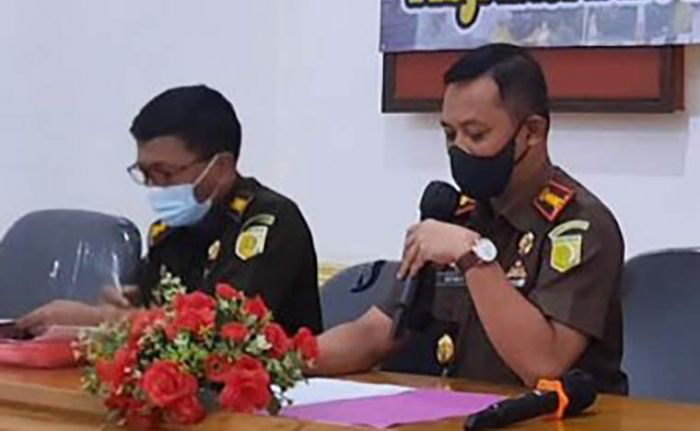 Kerugian Rp 600 Juta, Kejari Kota Kediri Limpahkan Kasus Korupsi BPR ke Pengadilan Tipikor Kerugian Rp 600 Juta, Kejari Kota Kediri Limpahkan Kasus Korupsi BPR ke Pengadilan Tipikor