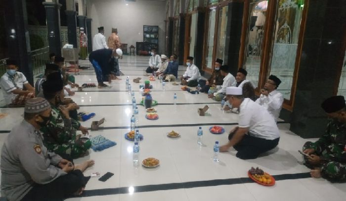 Jaga Kamtibmas, Forkopimka Kecamatan Krembung Gelar Safari Ramadan Jaga Kamtibmas, Forkopimka Kecamatan Krembung Gelar Safari Ramadan