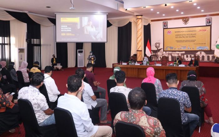 Dorong UMKM Go Digital, Dekranasda Kota Pasuruan Gandeng DHL Gelar Workshop e-Commerce