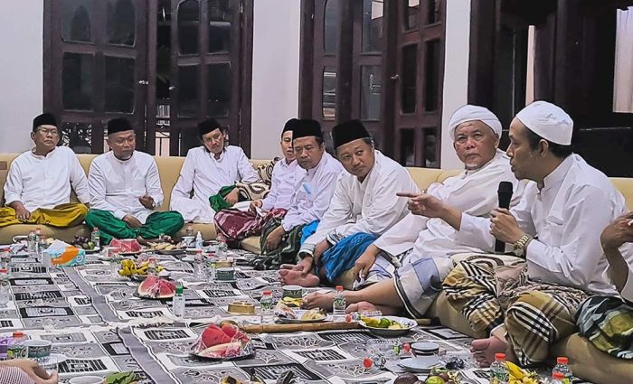 Temui Ulama Bassra, H. Syafiuddin Berikan Angin Segar Pembangunan JLS Sreseh-Sampang Temui Ulama Bassra, H. Syafiuddin Berikan Angin Segar Pembangunan JLS Sreseh-Sampang