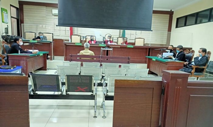 Kuasa Hukum Terdakwa Camat Duduksampeyan Nonaktif Nilai Saksi Ahli Inspektorat Tak Kuasai Materi Kuasa Hukum Terdakwa Camat Duduksampeyan Nonaktif Nilai Saksi Ahli Inspektorat Tak Kuasai Materi