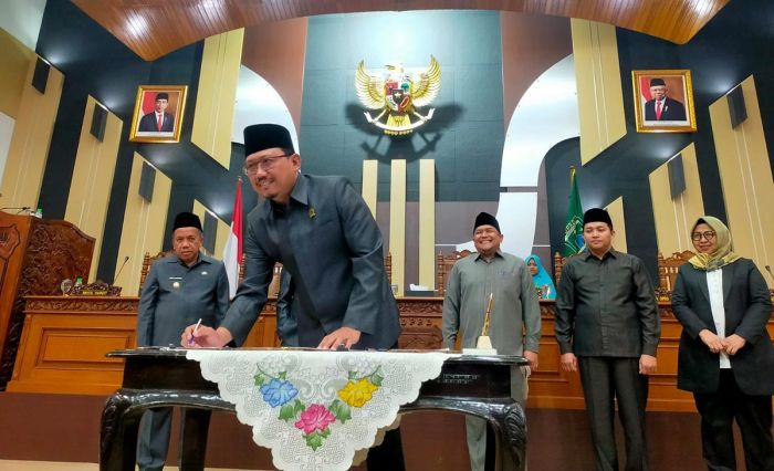 Pemkab dan DPRD Kabupaten Pasuruan Sepakati KUA-PPAS 2024 Pemkab dan DPRD Kabupaten Pasuruan Sepakati KUA-PPAS 2024