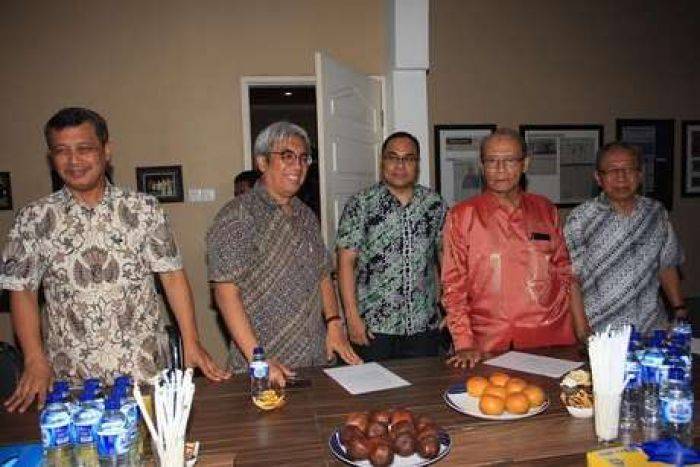 Rekomendasi Terbuka Tim 9: Jokowi Jangan Melantik, BG Mengundurkan Diri Rekomendasi Terbuka Tim 9: Jokowi Jangan Melantik, BG Mengundurkan Diri