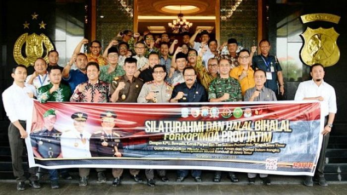 Pakde Karwo Ajak Ketua Timses dan Ketua DPD/DPW Parpol Pendukung Cagub-Cawagub Deklarasi Damai 