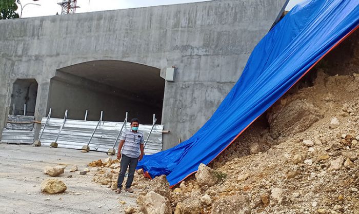 Tanah Pendamping Proyek Underpass Randuagung Ambrol, Komisi III DPRD Gresik Lakukan Sidak Tanah Pendamping Proyek Underpass Randuagung Ambrol, Komisi III DPRD Gresik Lakukan Sidak