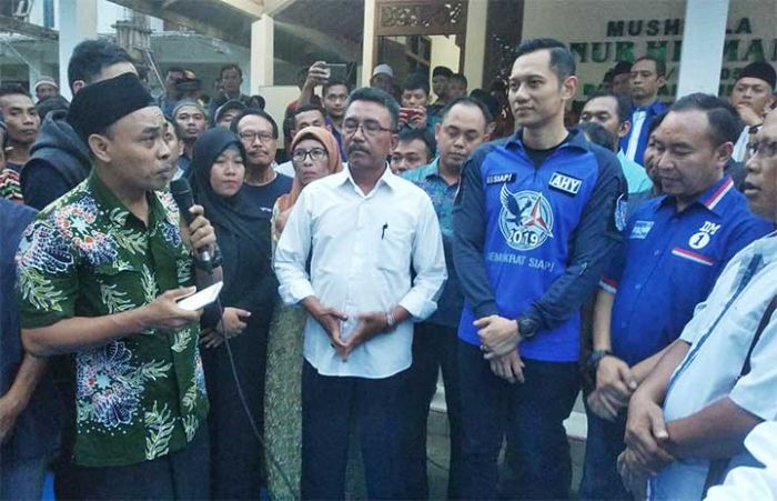 Kunjungi Tokoh Adat di Tuban, AHY Disambut Bait Puisi