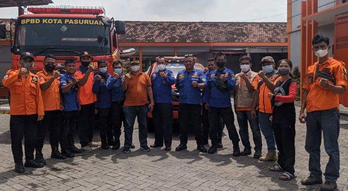 Pemkot Pasuruan Terjunkan Tim Terlatih untuk Membantu Korban Erupsi Semeru Pemkot Pasuruan Terjunkan Tim Terlatih untuk Membantu Korban Erupsi Semeru