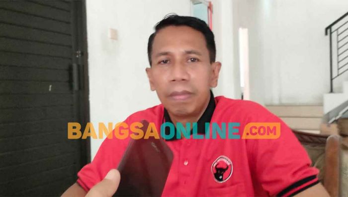 2 Bakal Calon Sudah Ambil Formulir ke DPC PDIP Kabupaten Kediri 2 Bakal Calon Sudah Ambil Formulir ke DPC PDIP Kabupaten Kediri