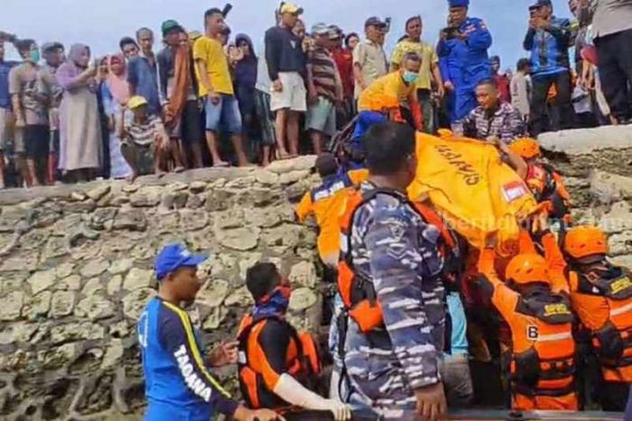 Pemancing yang Hilang Usai Perahu Tenggelam di Pamekasan Ditemukan Tewas Pemancing yang Hilang Usai Perahu Tenggelam di Pamekasan Ditemukan Tewas