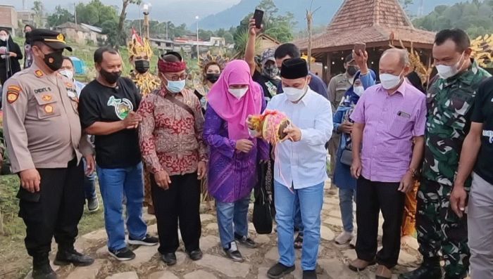 Gus Barra Dukung Penuh Pengembangan Desa Wisata di Mojokerto Gus Barra Dukung Penuh Pengembangan Desa Wisata di Mojokerto