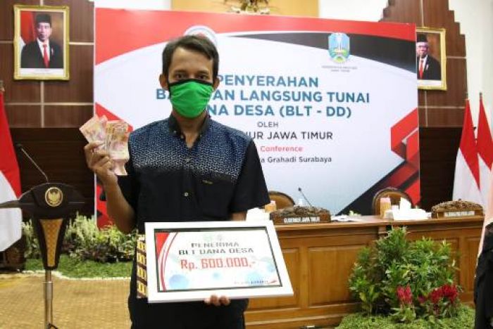 Gubernur Khofifah Kawal Penyaluran BLT-DD, Sebelum Idul Fitri Harus Selesai Gubernur Khofifah Kawal Penyaluran BLT-DD, Sebelum Idul Fitri Harus Selesai