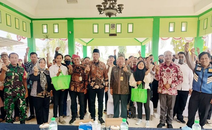 Buka Pelatihan Barista di Banjarsari, Gus Muhdlor Harap Para Peserta Bisa Buka Lapangan Kerja Baru Buka Pelatihan Barista di Banjarsari, Gus Muhdlor Harap Para Peserta Bisa Buka Lapangan Kerja Baru