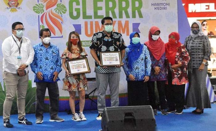 Bangkitkan Perekonomian Kota Kediri Lewat Pameran UMKM Kerajinan, Ikan Hias, hingga Tanaman Hias Bangkitkan Perekonomian Kota Kediri Lewat Pameran UMKM Kerajinan, Ikan Hias, hingga Tanaman Hias