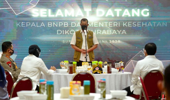 Puji Surabaya Tangani Covid-19, Kepala BNPB Berharap Pasien Sembuh Donorkan Plasma Puji Surabaya Tangani Covid-19, Kepala BNPB Berharap Pasien Sembuh Donorkan Plasma