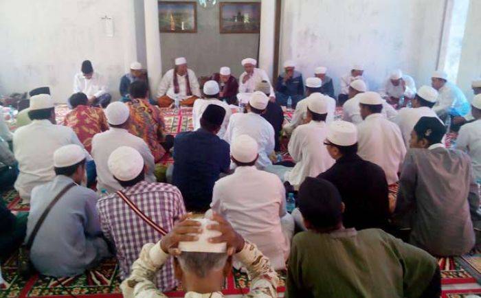 Bupati Sumenep Didesak Terbitkan Perbup Larangan Jual Tanah untuk Investor Bupati Sumenep Didesak Terbitkan Perbup Larangan Jual Tanah untuk Investor