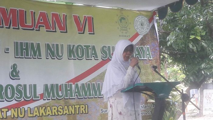 Muslimat NU Jatim Komitmen Dukung Khofifah-Emil Muslimat NU Jatim Komitmen Dukung Khofifah-Emil