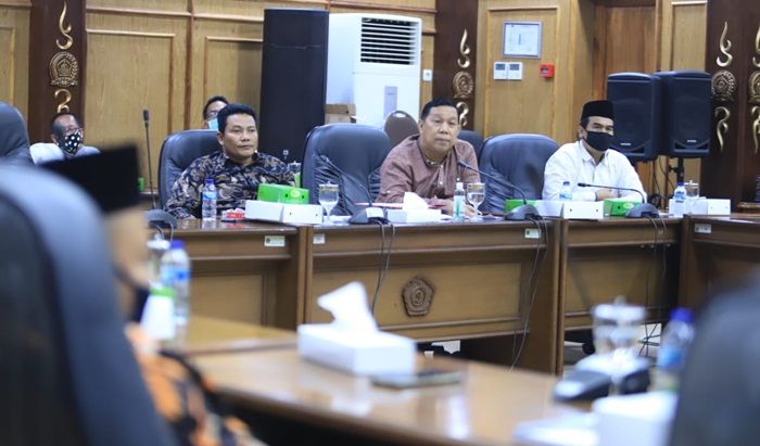 Pemkab dan DPRD Sidoarjo Belum Putuskan Hari H Pilkades Serentak Pemkab dan DPRD Sidoarjo Belum Putuskan Hari H Pilkades Serentak