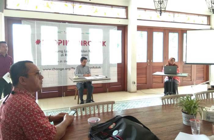Medika Indonesia Ajukan Petisi Pelarangan Iklan Rokok Medika Indonesia Ajukan Petisi Pelarangan Iklan Rokok