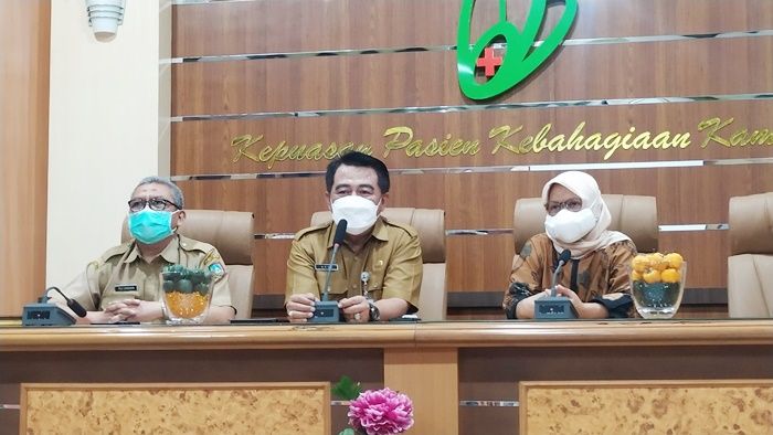 Komda KIPI Jombang Pastikan Tiga Siswa SD Alami KIPI Usai Vaksinasi Komda KIPI Jombang Pastikan Tiga Siswa SD Alami KIPI Usai Vaksinasi