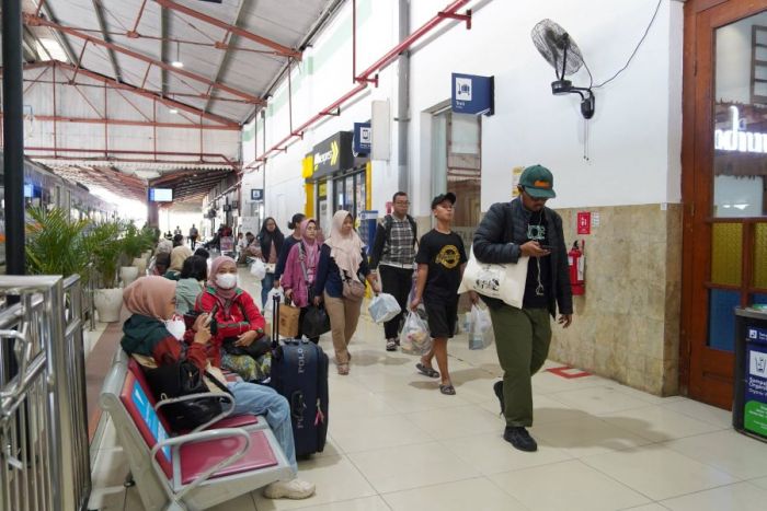 KAI Daop 7 Tambah Kapasitas Penumpang KA di Long Weekend Iduladha dan Kenaikan Isa Almasih KAI Daop 7 Tambah Kapasitas Penumpang KA di Long Weekend Iduladha dan Kenaikan Isa Almasih