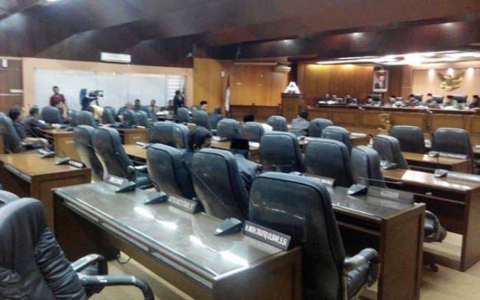Hadapi Persaingan Bisnis, Pemkab Sidoarjo Ubah PD Aneka Usaha Jadi PT Hadapi Persaingan Bisnis, Pemkab Sidoarjo Ubah PD Aneka Usaha Jadi PT