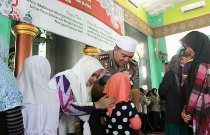 Bhayangkari Polrestabes Surabaya Adakan Silaturahim dan Berikan Santunan kepada Anak Yatim
