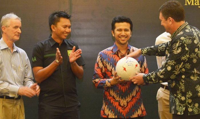 Sambut Tim Sepakbola U19 Australia Barat, Wagub Emil Harap Terjalin Kerja Sama Sambut Tim Sepakbola U19 Australia Barat, Wagub Emil Harap Terjalin Kerja Sama