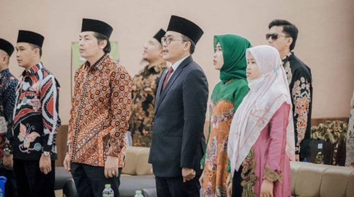 Hadiri Wisuda ke-2 STIE Masyarakat Madani, Bupati Pamekasan Harapkan Generasi Berdaya Saing Hadiri Wisuda ke-2 STIE Masyarakat Madani, Bupati Pamekasan Harapkan Generasi Berdaya Saing