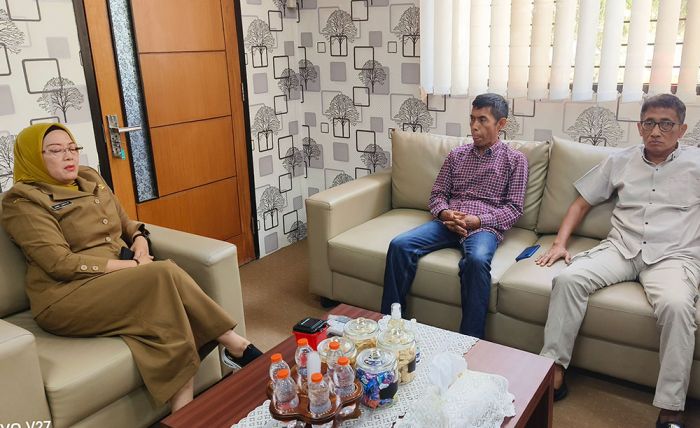 Kadisperindag Pasuruan Bantah Ada Stafnya yang Janjikan Proyek PL Kadisperindag Pasuruan Bantah Ada Stafnya yang Janjikan Proyek PL