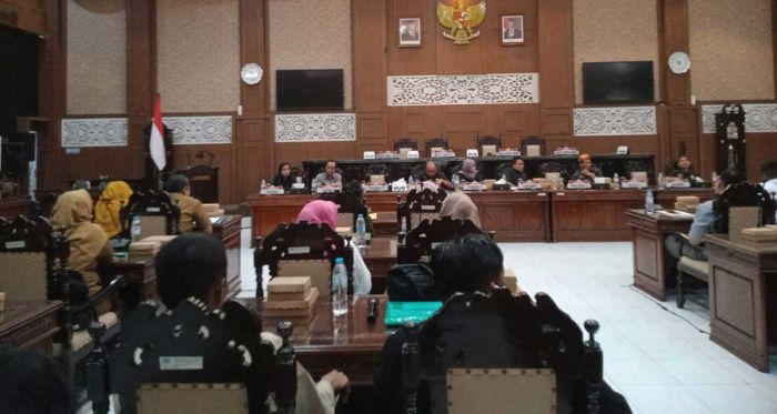 Warga Desak Pemkot Probolinggo Tutup Hadi
