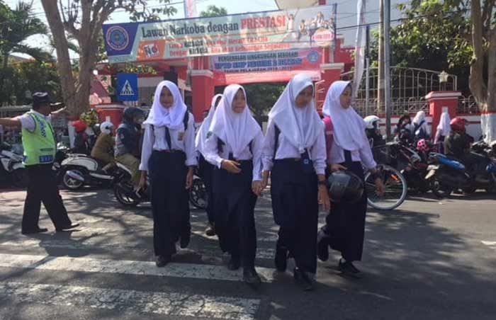 Kota Blitar Bebas PR, Begini Tanggapan Wali Murid