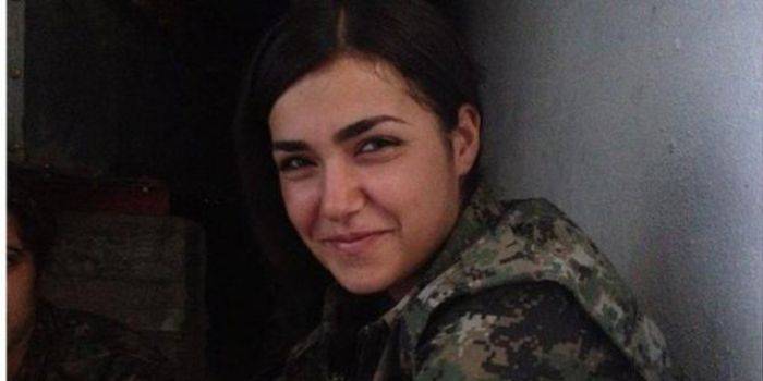 Gadis Cantik Pilih Bunuh Diri Ketimbang Jadi Budak Sesk ISIS Gadis Cantik Pilih Bunuh Diri Ketimbang Jadi Budak Sesk ISIS