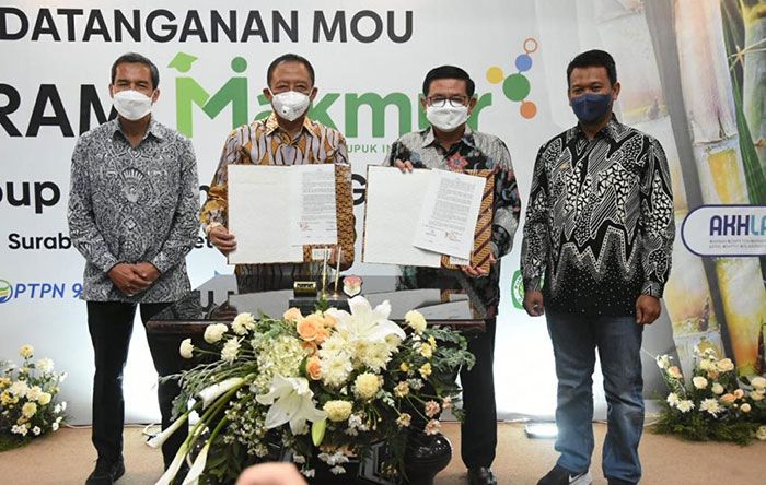 Petrokimia Gresik dan PTPN Grup Perluas Kerja Sama Program Makmur di Lima Provinsi Petrokimia Gresik dan PTPN Grup Perluas Kerja Sama Program Makmur di Lima Provinsi