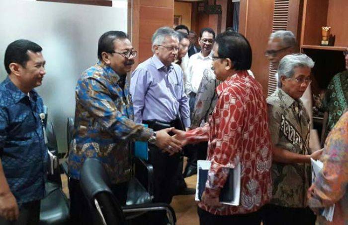 Pemprov Komitmen Kawal Penyelesaian Proyek Umbulan Pemprov Komitmen Kawal Penyelesaian Proyek Umbulan