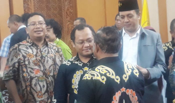 Ketua Umum Kauje Usulkan Gelar Doktor (HC) untuk Khofifah Ketua Umum Kauje Usulkan Gelar Doktor (HC) untuk Khofifah