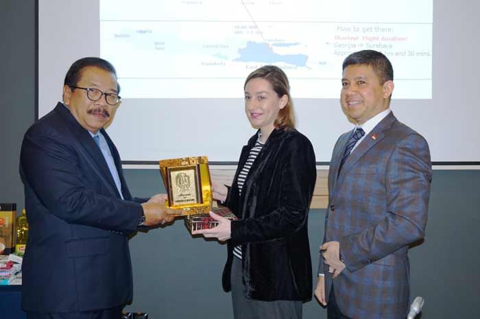 Gubernur Jatim Dorong Motivasi Investasi dan Bisnis Pengusaha Georgia ke Jatim Gubernur Jatim Dorong Motivasi Investasi dan Bisnis Pengusaha Georgia ke Jatim