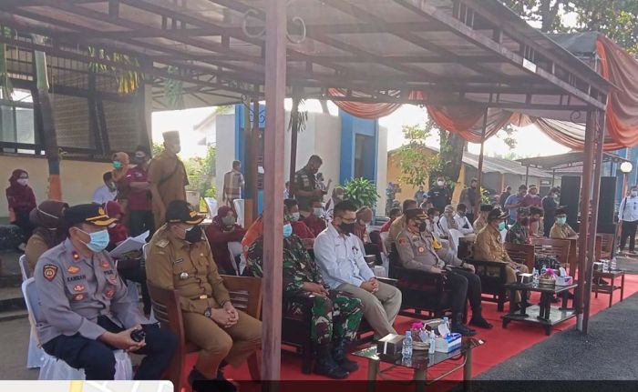 Pemkab Pasuruan Salurkan Bansos Beras Kepada 117.399 KPM PKH dan BST Pemkab Pasuruan Salurkan Bansos Beras Kepada 117.399 KPM PKH dan BST