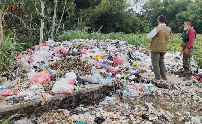 Lagi, FPRB Kabupaten Kediri Temukan Gunungan Sampah di Kecamatan Gurah Lagi, FPRB Kabupaten Kediri Temukan Gunungan Sampah di Kecamatan Gurah