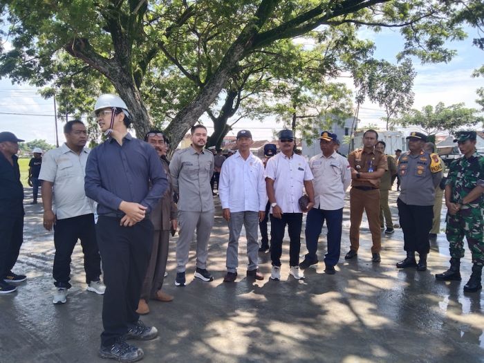 Proyek Bikin Jalanan Jadi Licin, DPRD Ngawi Minta Pembangunan PT GFT Dihentikan Sementara Proyek Bikin Jalanan Jadi Licin, DPRD Ngawi Minta Pembangunan PT GFT Dihentikan Sementara