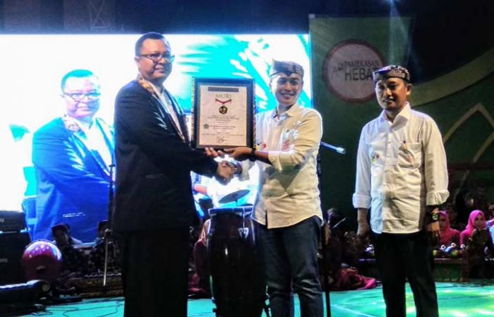 Sokkoran 100 Hari Kerja Bupati dan Wakil Pamekasan Diwarnai Dua Rekor Muri Sokkoran 100 Hari Kerja Bupati dan Wakil Pamekasan Diwarnai Dua Rekor Muri