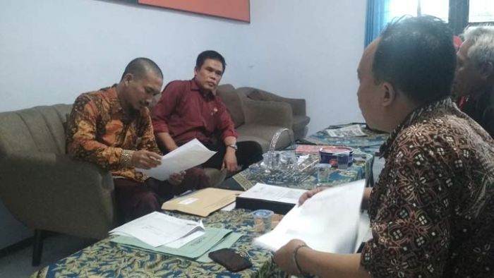 Bawaslu Trenggalek Terima Laporan atas Dugaan Hilangnya Suara PDIP di Dua Kelurahan Bawaslu Trenggalek Terima Laporan atas Dugaan Hilangnya Suara PDIP di Dua Kelurahan