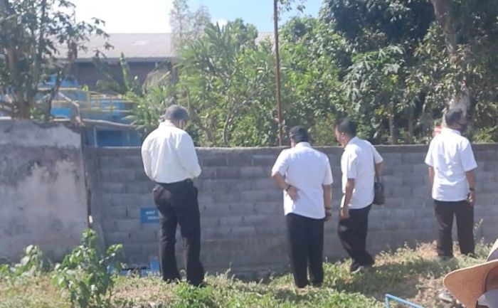 Pantau Penanganan Limbah Perusahaan di Sungai Selorawan, DLH Pasuruan Klaim Sudah Sesuai Baku Mutu Pantau Penanganan Limbah Perusahaan di Sungai Selorawan, DLH Pasuruan Klaim Sudah Sesuai Baku Mutu