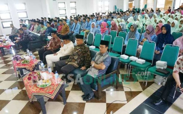 Kunjungi Ponpes Tebuireng, Ridwan Kamil Minta Restu ke Gus Solah untuk Maju Pilgub Jabar