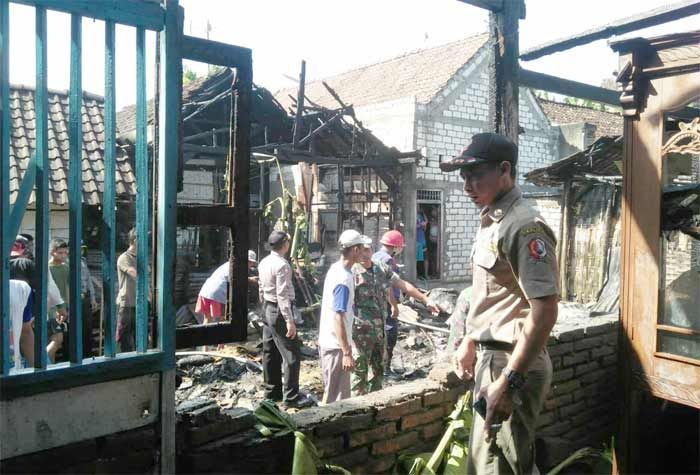 Gara-gara Masak Ditinggal Pergi, 4 Rumah di Bojonegoro Ludes Terbakar