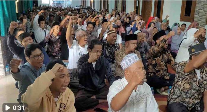 Yel-Yel Ganti Bupati dan Menang 90%, Ribuan Korcam dan Kordes Relawan Bara-Rizal Konsolidasi Yel-Yel Ganti Bupati dan Menang 90%, Ribuan Korcam dan Kordes Relawan Bara-Rizal Konsolidasi