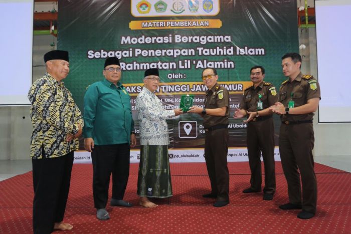 Kejati Jatim Bekali Ribuan Santri Ponpes Al Ubaidah Wawasan Kebangsaan dan Toleransi Beragama